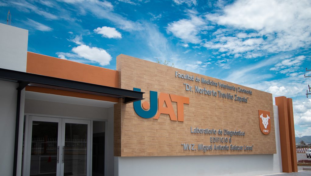 Rector inaugura áreas remodeladas del Laboratorio de Diagnóstico de la FMVZ-UAT3