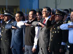 Debemos trabajar unidos para construir los nuevos pilares de la universidad: Gobernador