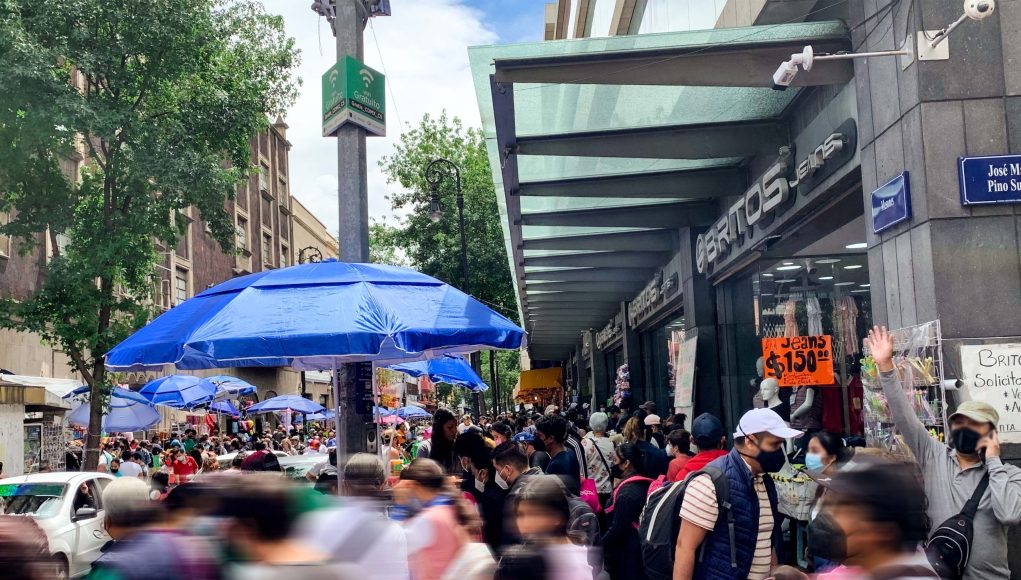 NotiPress - Personas en el centro CDMX NA