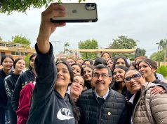 Dámaso Anaya fortalece vínculos con universitarios de la UAT Campus Mante