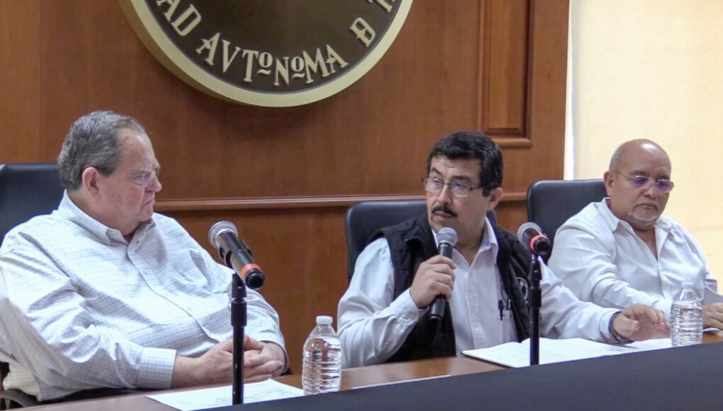 Rector estrecha FEB 29 (1)