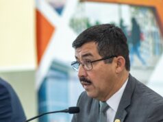 Entrega el rector Dámaso Anaya nombramientos a titulares de las secretarías de la UAT