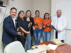 Estudiantes de la UAT refuerzan campaña para elaborar pelucas oncológicas