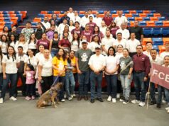 Entrega la UAT en adopción a héroes caninos