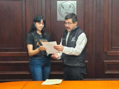 Felicita Dámaso Anaya a exitosa esgrimista de la UAT