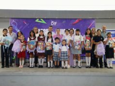 Entregan Lalo y Lucy 2,500kits escolares del programa Pasos por la Educación 2025