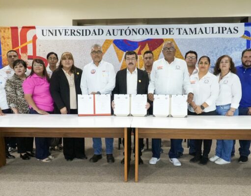 Concreta la UAT acuerdos en beneficio de sus trabajadores